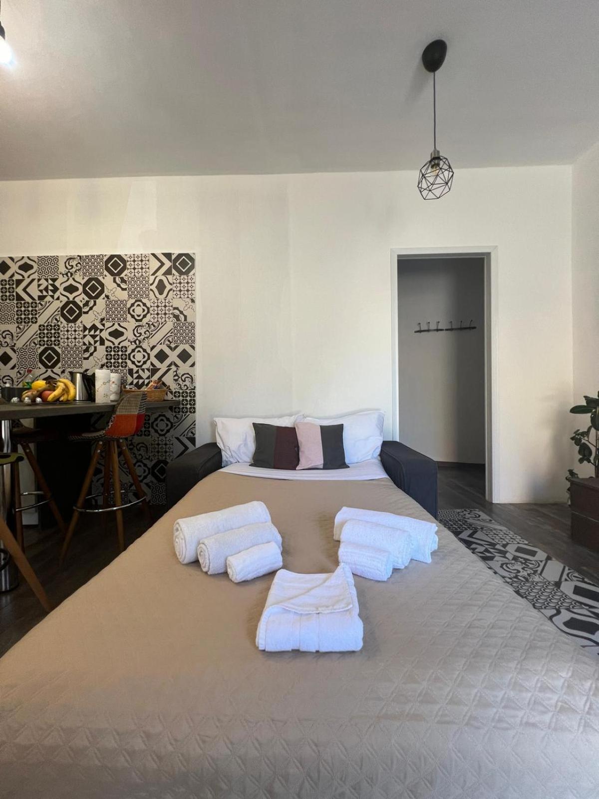 Casa Bravetta - Parking Private Apartment Rome Exterior photo