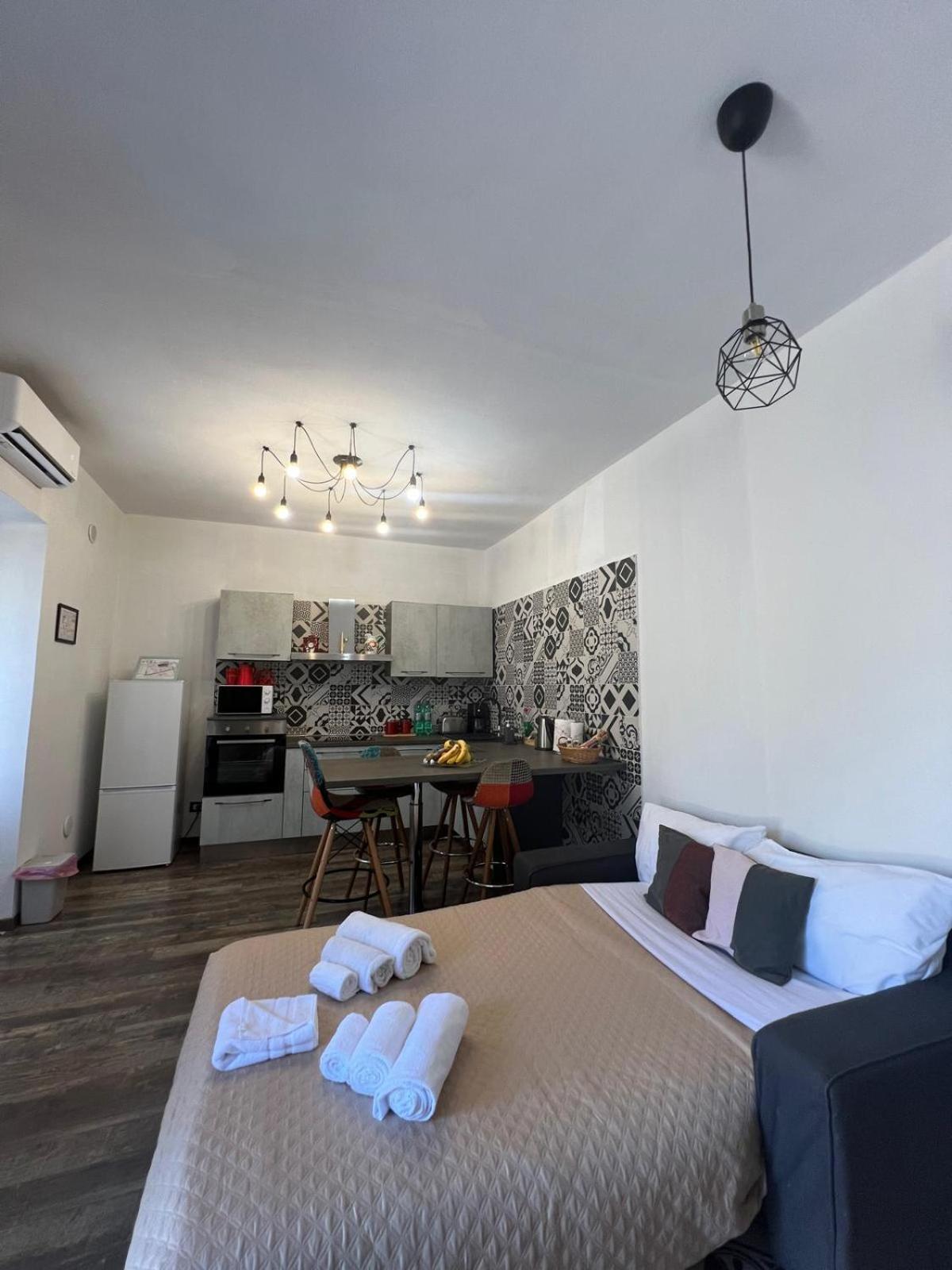 Casa Bravetta - Parking Private Apartment Rome Exterior photo